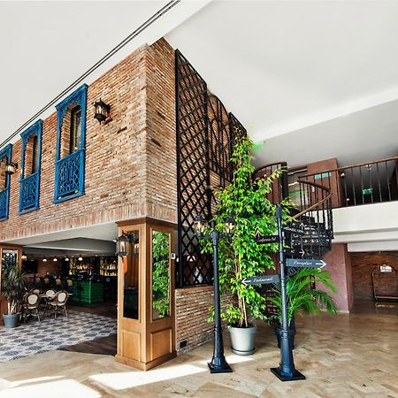 Biography Design Tbilisi Hotel Luaran gambar