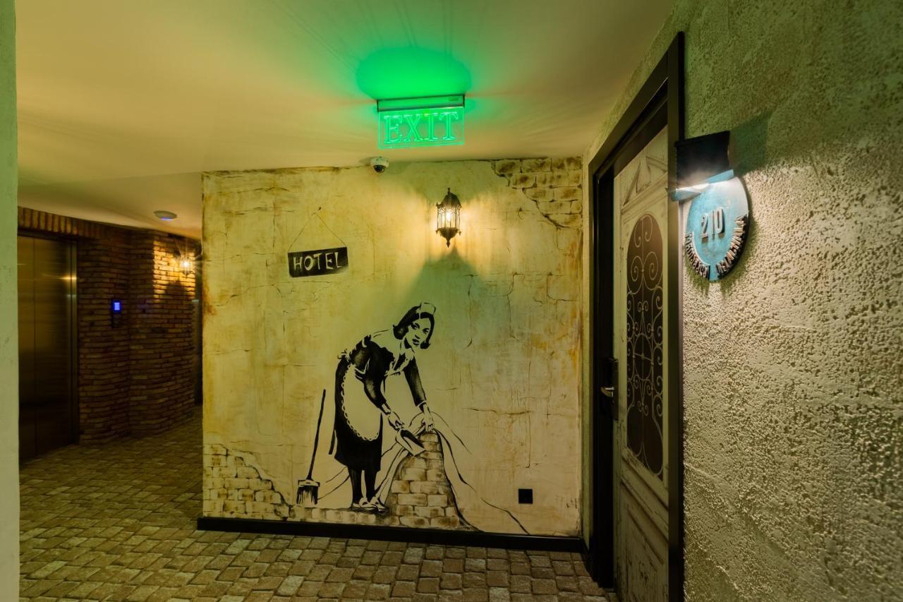 Biography Design Tbilisi Hotel Luaran gambar