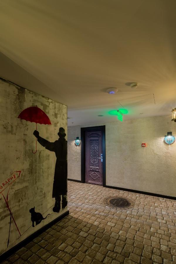 Biography Design Tbilisi Hotel Luaran gambar