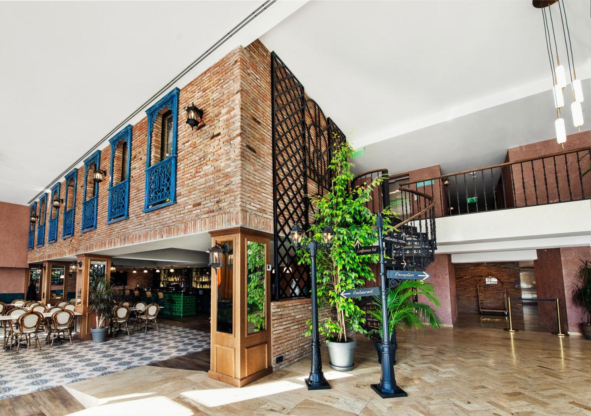 Biography Design Tbilisi Hotel Luaran gambar
